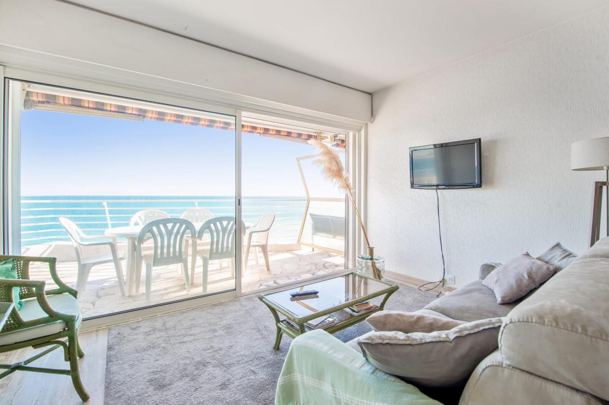 Le Balcon Sur La Baie - Welkeys Lejlighed Cagnes-sur-Mer Eksteriør billede