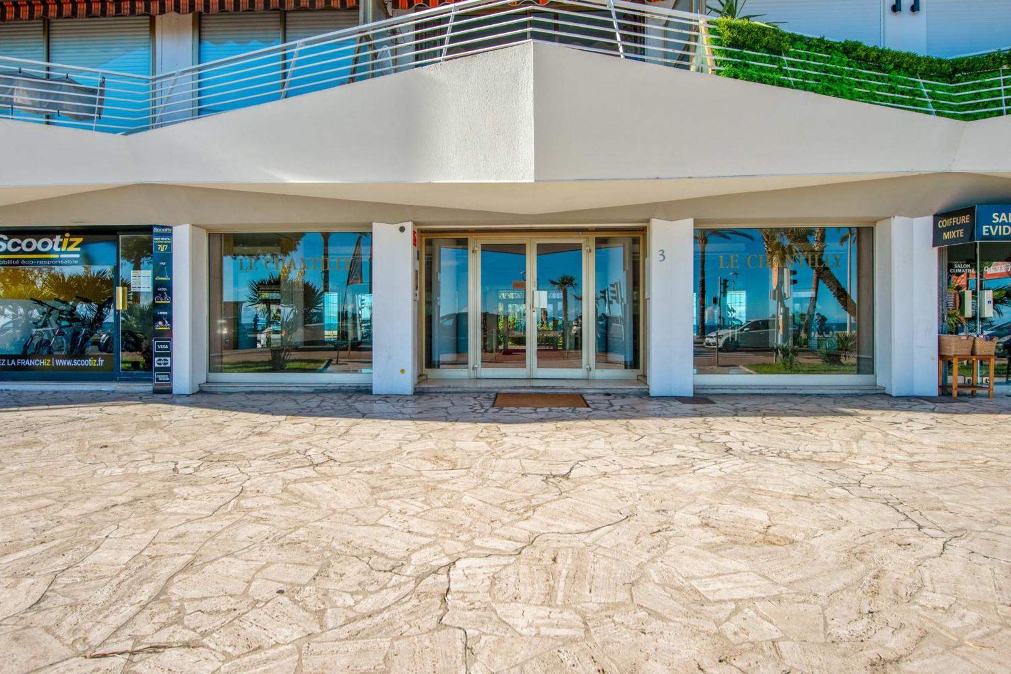 Le Balcon Sur La Baie - Welkeys Lejlighed Cagnes-sur-Mer Eksteriør billede